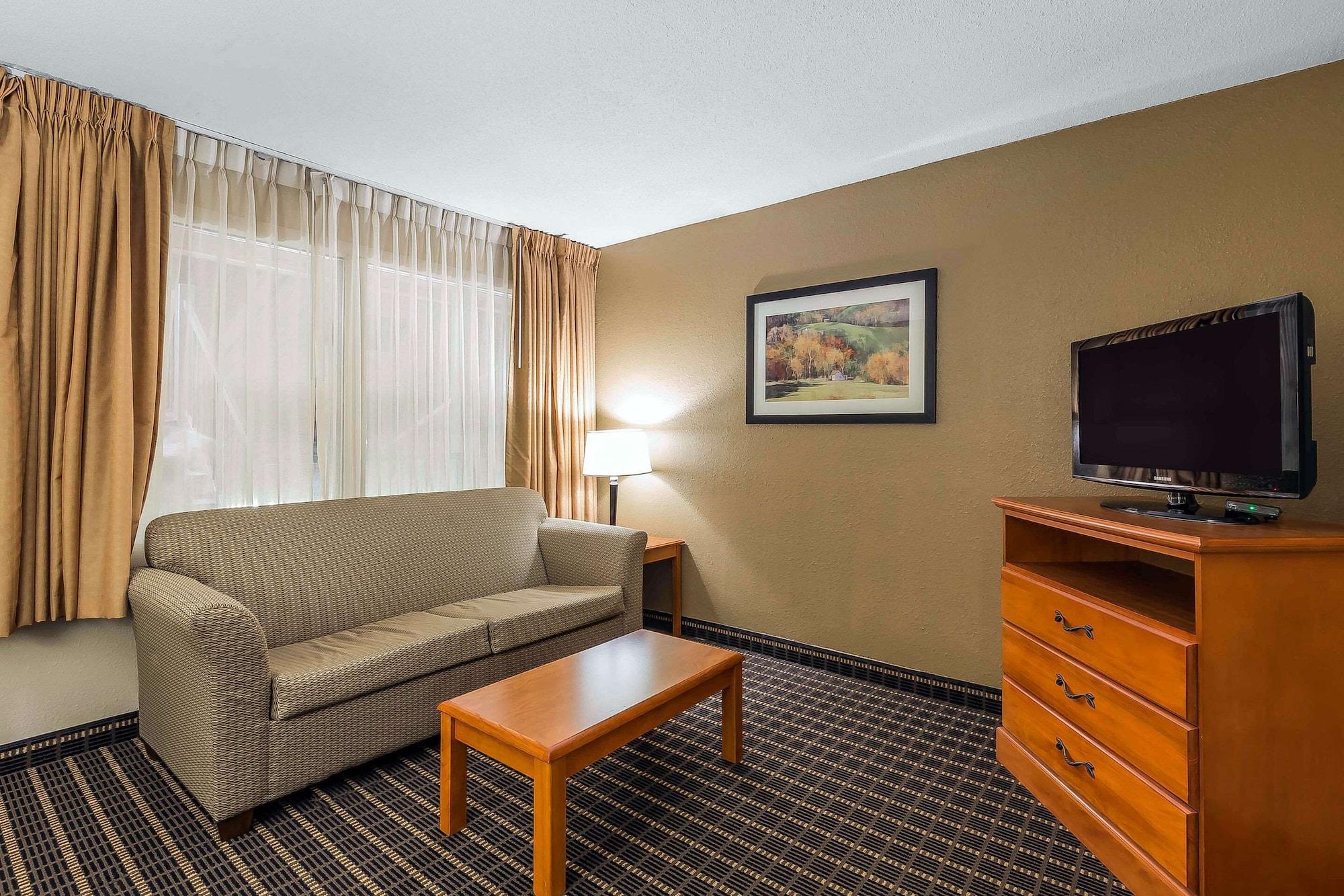 Quality Inn & Suites Sevierville - Pigeon Forge Exterior photo