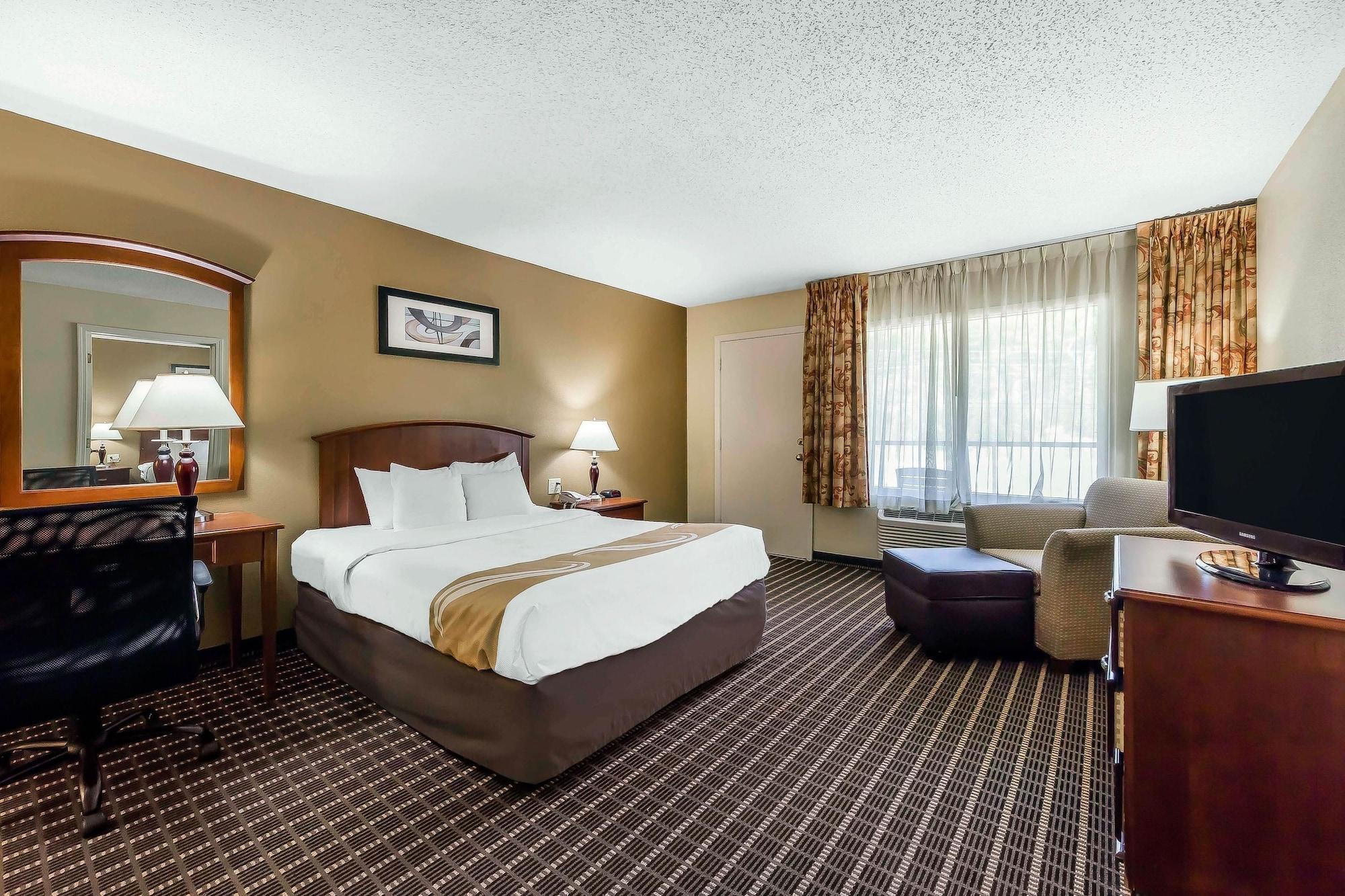 Quality Inn & Suites Sevierville - Pigeon Forge Exterior photo