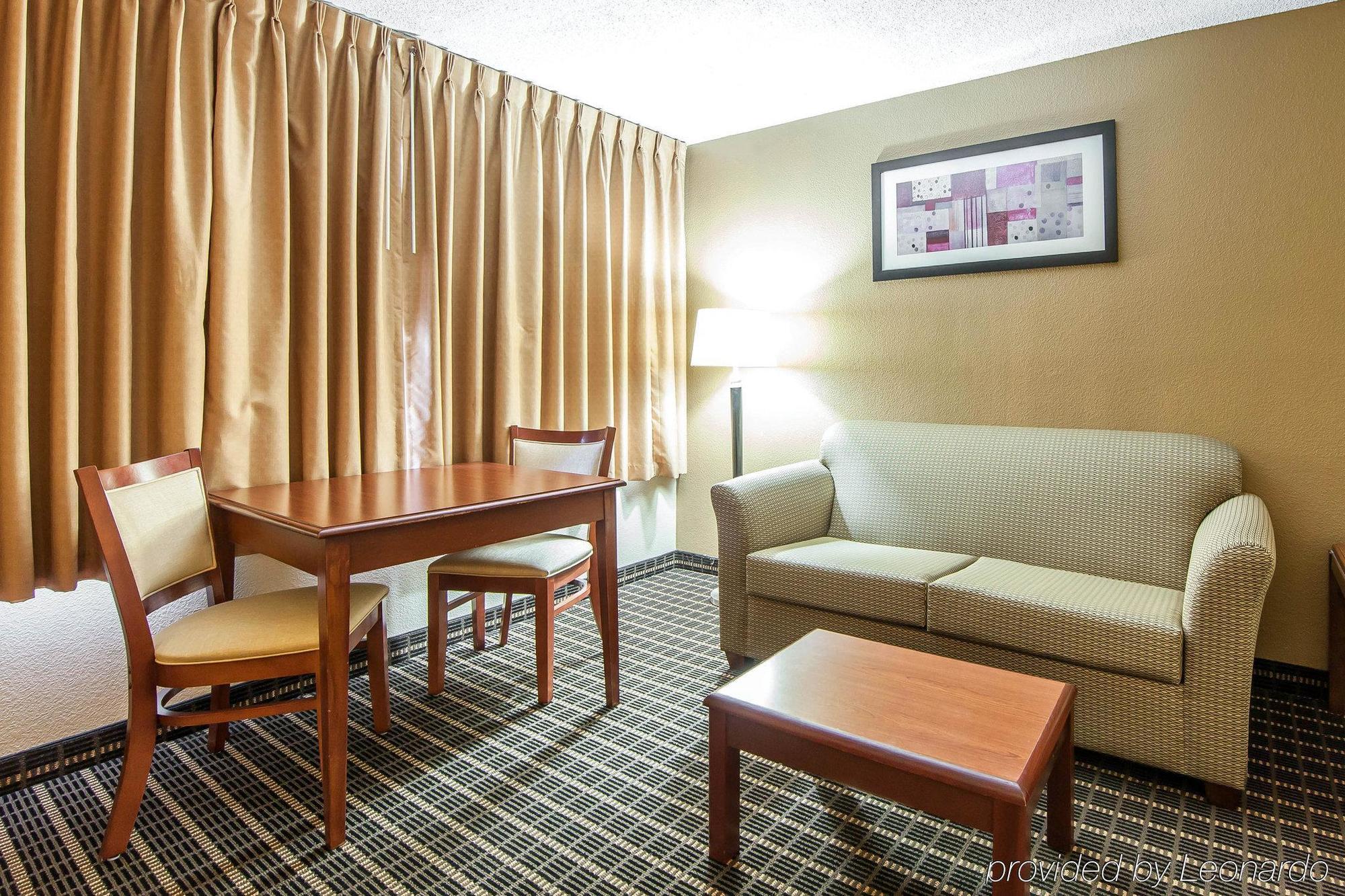 Quality Inn & Suites Sevierville - Pigeon Forge Exterior photo