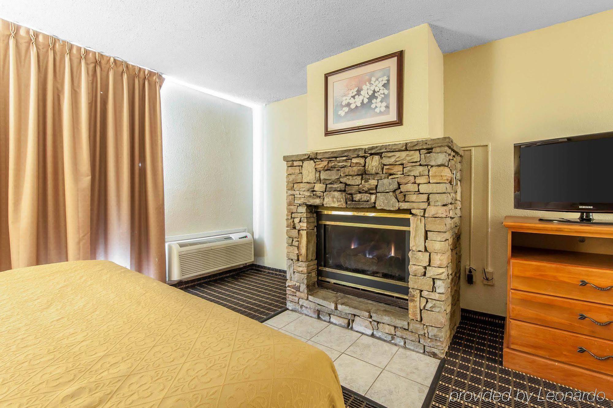 Quality Inn & Suites Sevierville - Pigeon Forge Exterior photo
