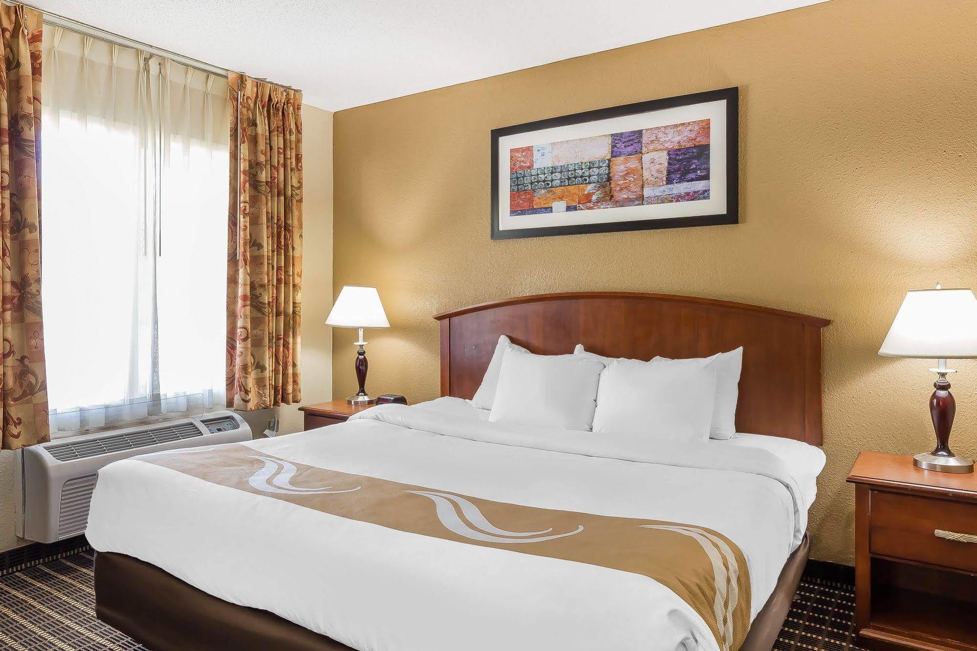 Quality Inn & Suites Sevierville - Pigeon Forge Exterior photo